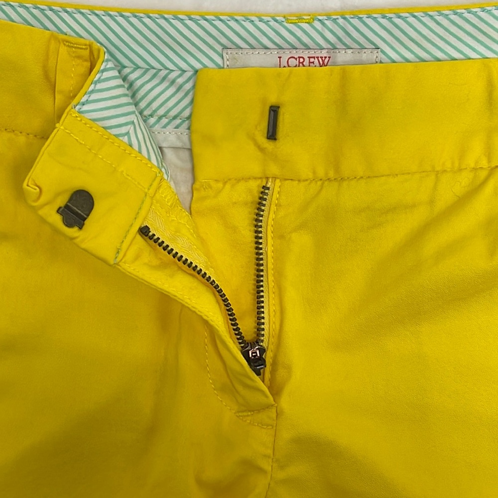 J. Crew Chino Broken-In Shorts Yellow Sz 2 - Picture 5 of 8